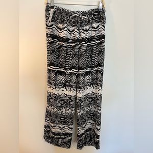 JAPNA Semi-Sheer Wide Leg Flowy Boho Black White Elasticated Pull-on Pan…